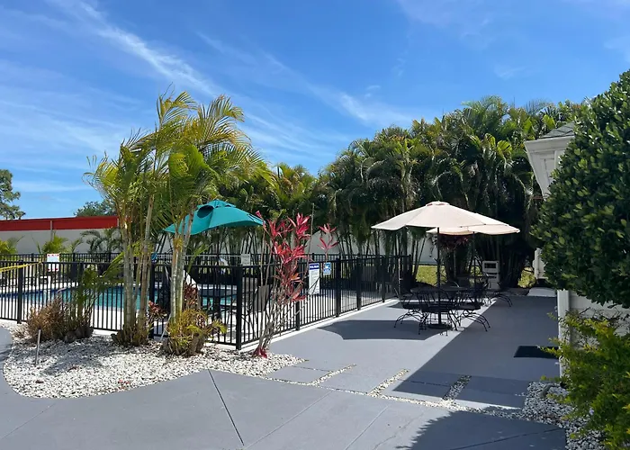 Top Hotels in Palm Bay for Unforgettable Stays